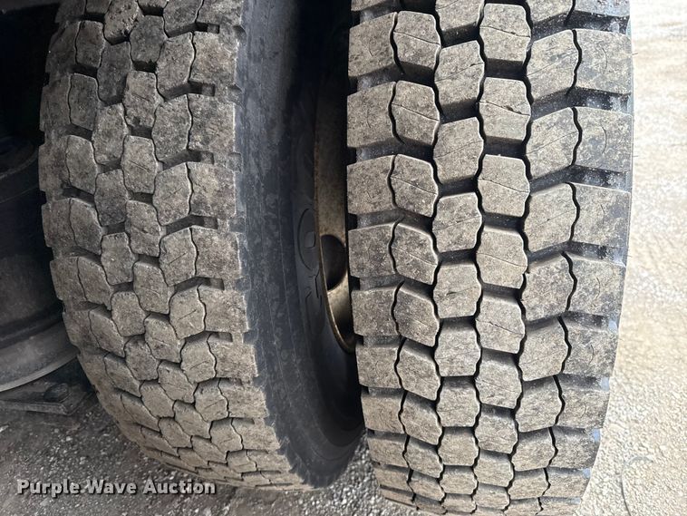 image for item EG1827 2010 Freightliner Business Class M2 crane truck