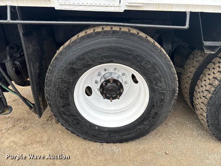 image for item EG1827 2010 Freightliner Business Class M2 crane truck