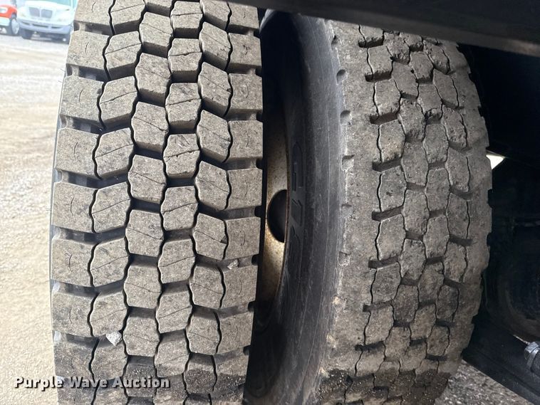 image for item EG1827 2010 Freightliner Business Class M2 crane truck