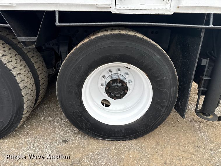 image for item EG1827 2010 Freightliner Business Class M2 crane truck