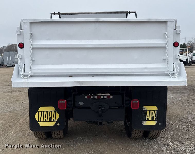 image for item EG1840 1998 Ford F700 dump truck