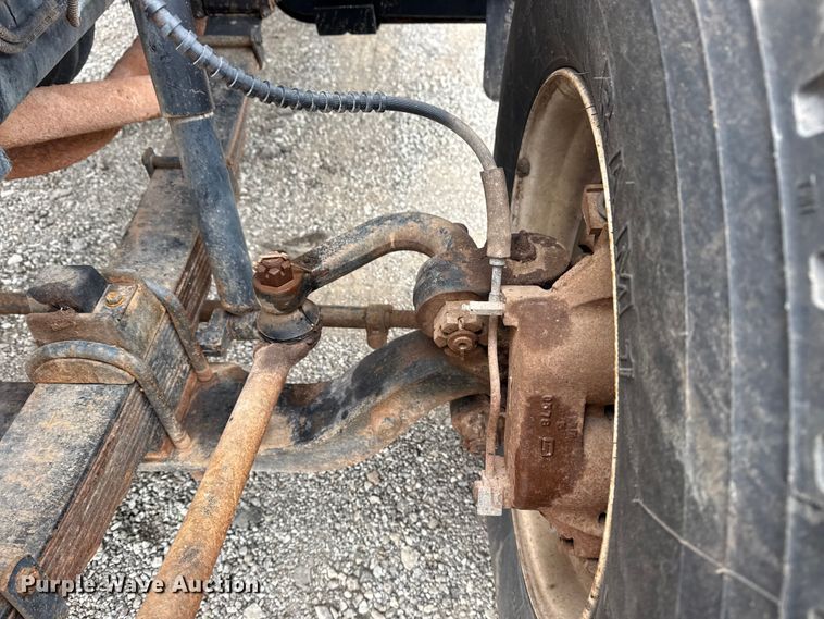 image for item EG1840 1998 Ford F700 dump truck