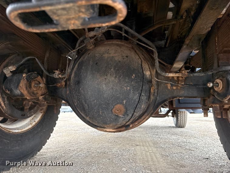 image for item EG1840 1998 Ford F700 dump truck