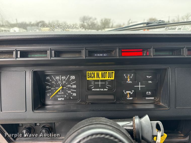 image for item EG1840 1998 Ford F700 dump truck