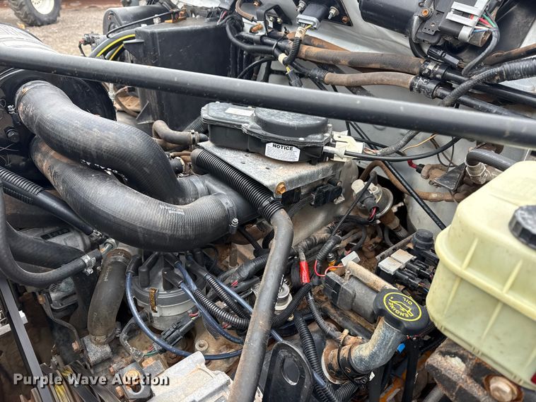 image for item EG1840 1998 Ford F700 dump truck