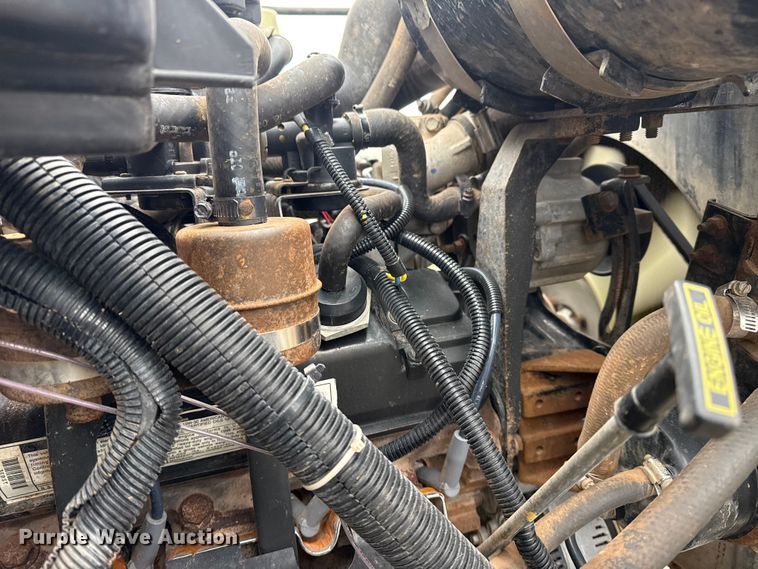 image for item EG1840 1998 Ford F700 dump truck