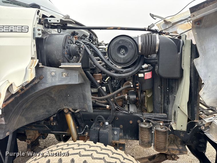 image for item EG1840 1998 Ford F700 dump truck