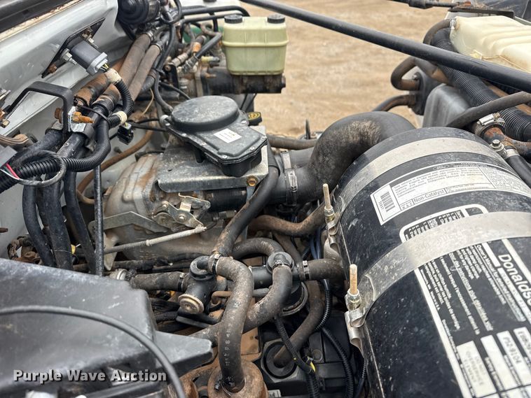 image for item EG1840 1998 Ford F700 dump truck