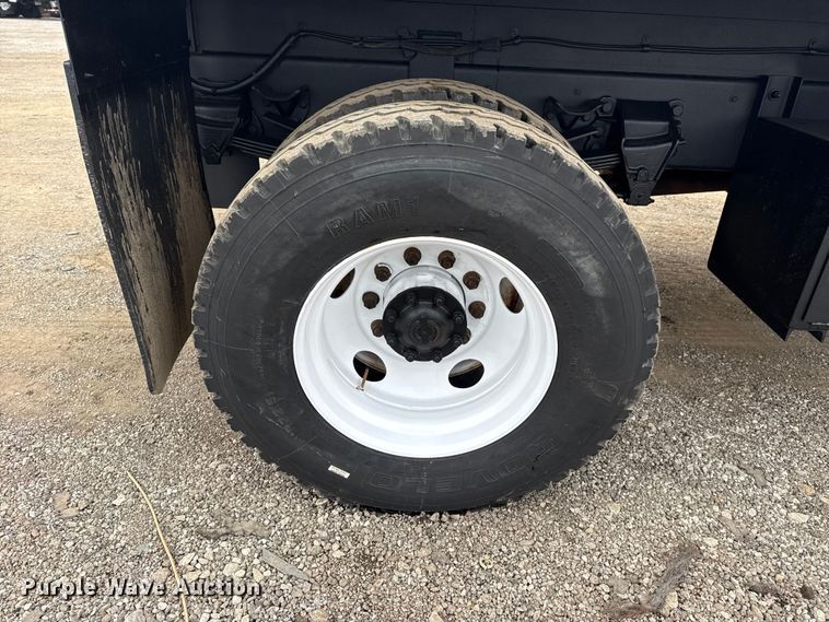 image for item EG1840 1998 Ford F700 dump truck