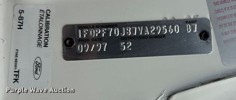 image for item EG1840 1998 Ford F700 dump truck