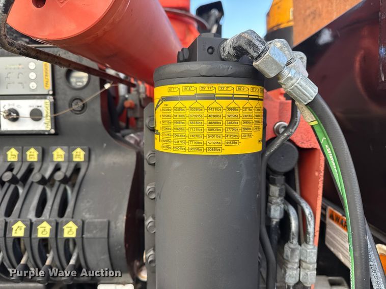 image for item EG1844 2011 International 7500 crane truck