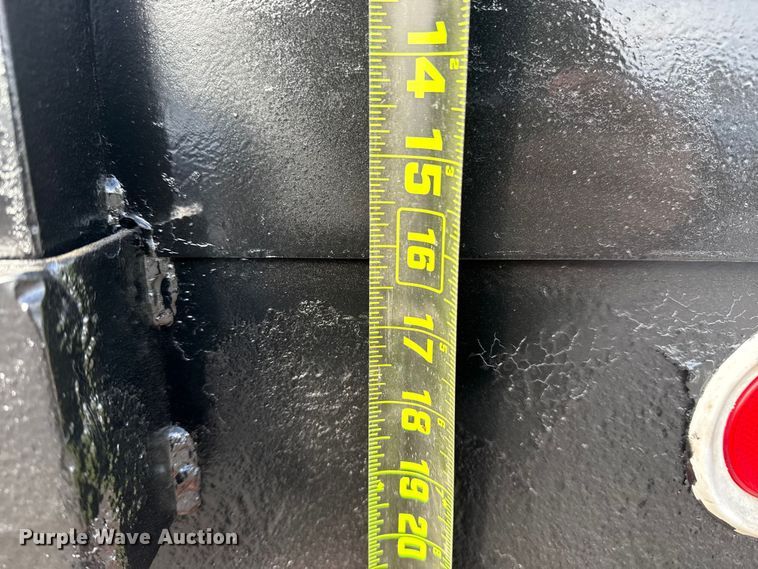 image for item EG1844 2011 International 7500 crane truck