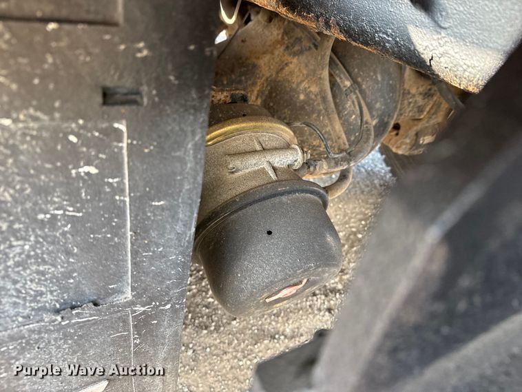 image for item EG1844 2011 International 7500 crane truck