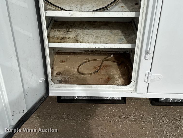 image for item EG1905 2016 Freightliner 108SD crane truck