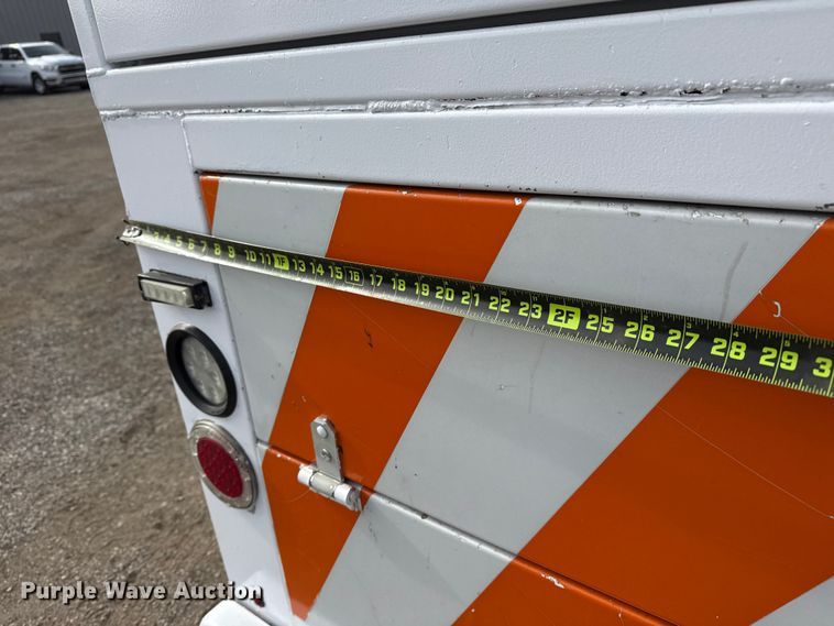 image for item EG1905 2016 Freightliner 108SD crane truck