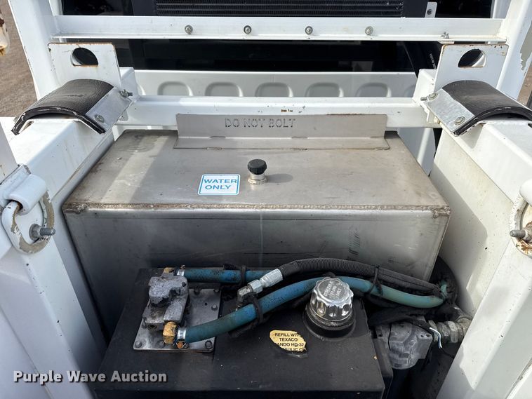 image for item EG1905 2016 Freightliner 108SD crane truck