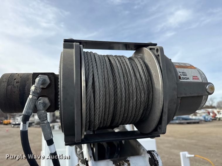 image for item EG1905 2016 Freightliner 108SD crane truck