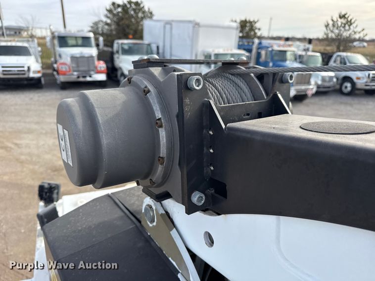 image for item EG1905 2016 Freightliner 108SD crane truck