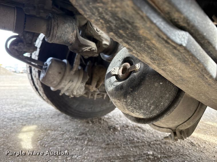 image for item EG1905 2016 Freightliner 108SD crane truck