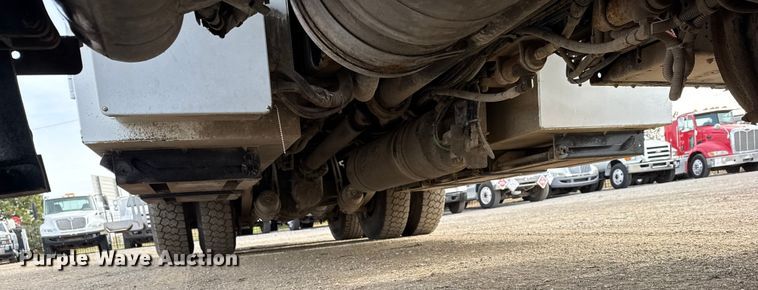 image for item EG1905 2016 Freightliner 108SD crane truck