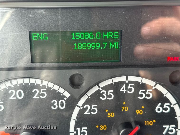 image for item EG1905 2016 Freightliner 108SD crane truck