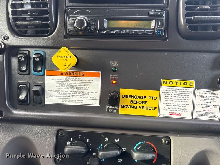 image for item EG1905 2016 Freightliner 108SD crane truck