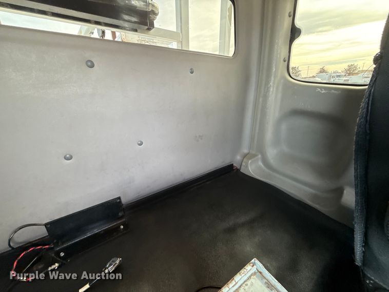 image for item EG1905 2016 Freightliner 108SD crane truck