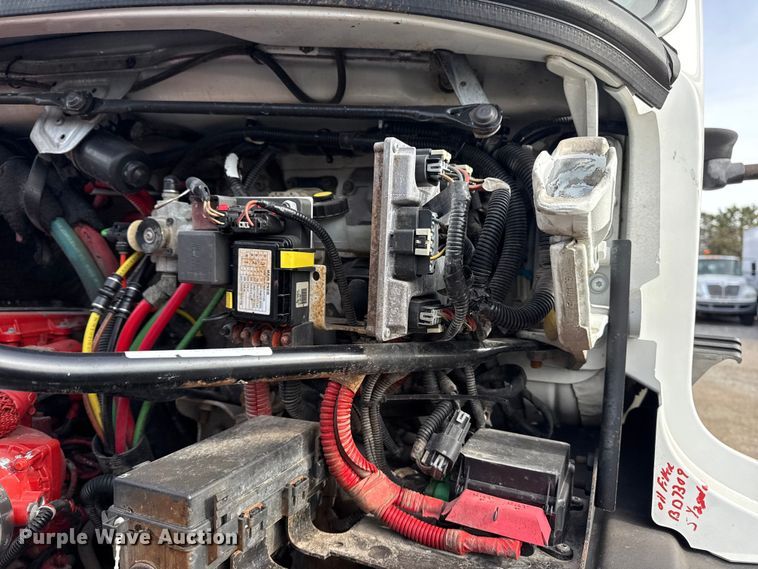 image for item EG1905 2016 Freightliner 108SD crane truck