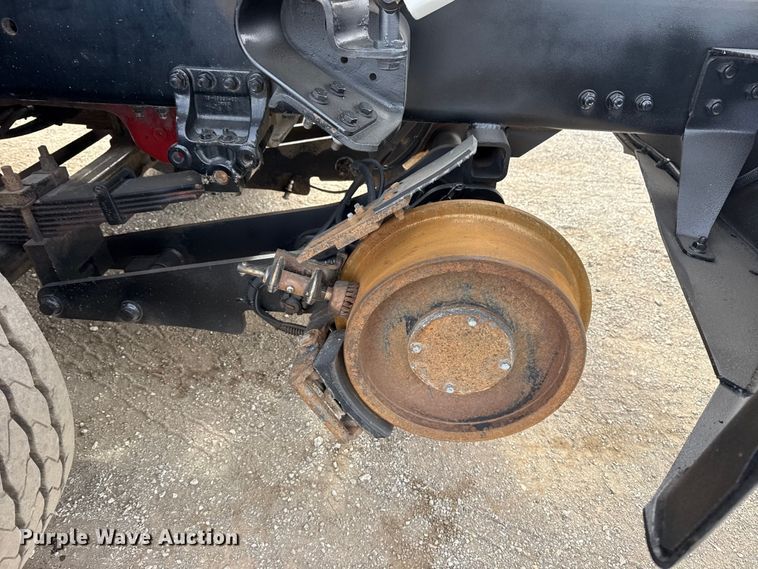 image for item EG1905 2016 Freightliner 108SD crane truck