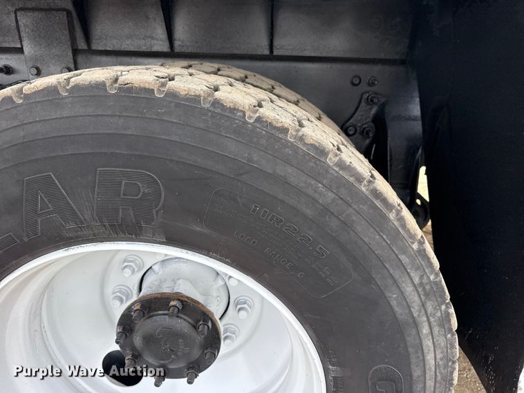 image for item EG1905 2016 Freightliner 108SD crane truck