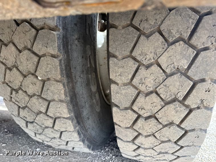 image for item EG1905 2016 Freightliner 108SD crane truck