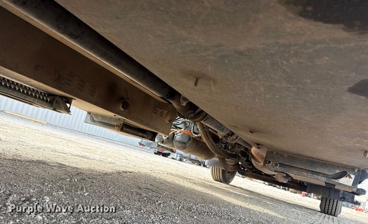 image for item EG1906 2010 International 7500 crane truck