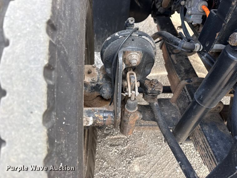 image for item EG1906 2010 International 7500 crane truck