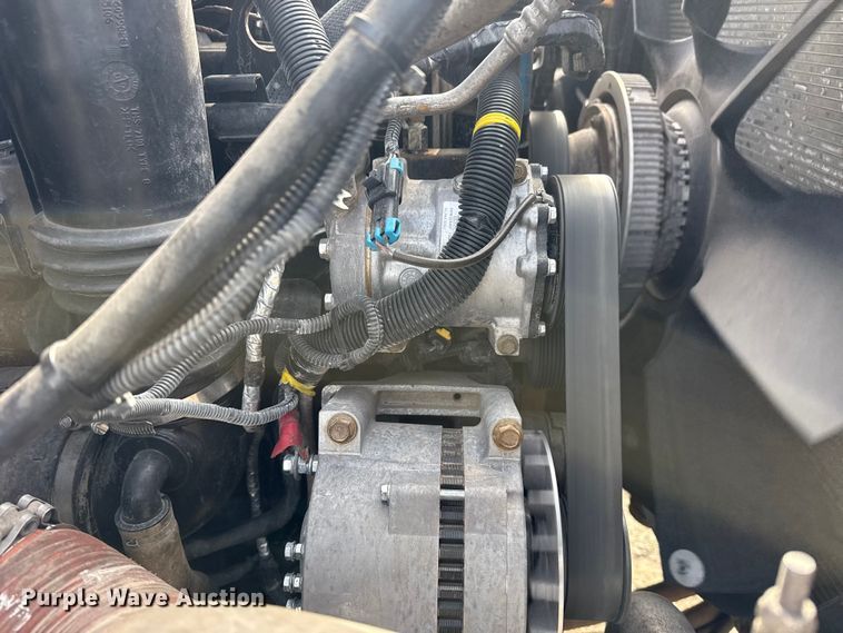 image for item EG1906 2010 International 7500 crane truck