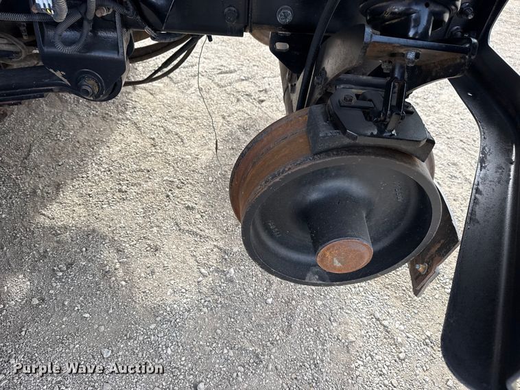 image for item EG1906 2010 International 7500 crane truck