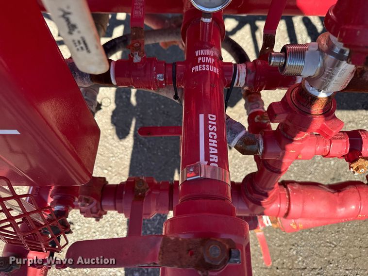 image for item EG1930 2009 Peterbilt 365 tank truck