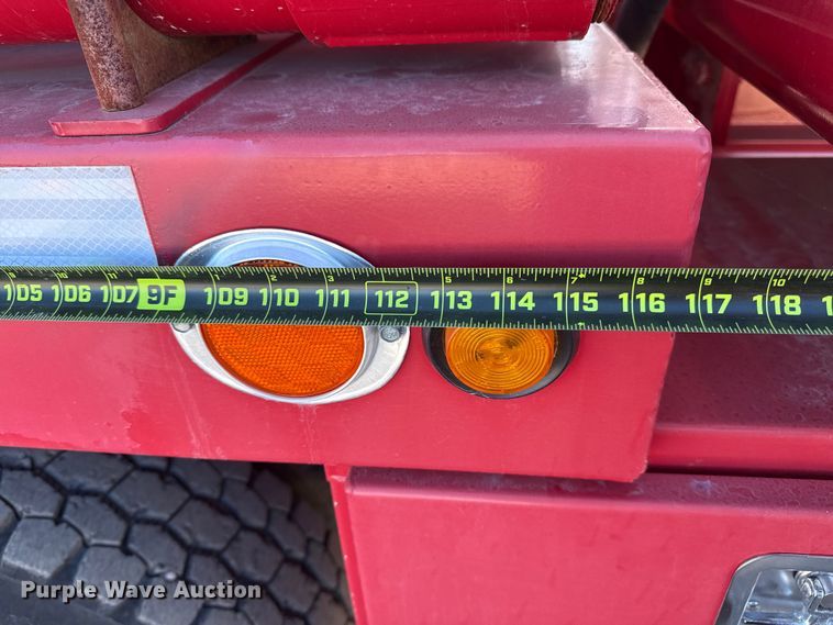 image for item EG1930 2009 Peterbilt 365 tank truck