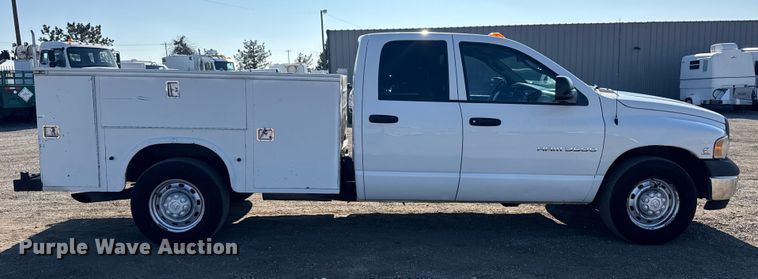 image for item EG1942 2005 Dodge Ram 3500 Crew Cab utility bed pickup truck