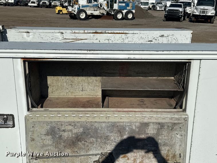 image for item EG1942 2005 Dodge Ram 3500 Crew Cab utility bed pickup truck