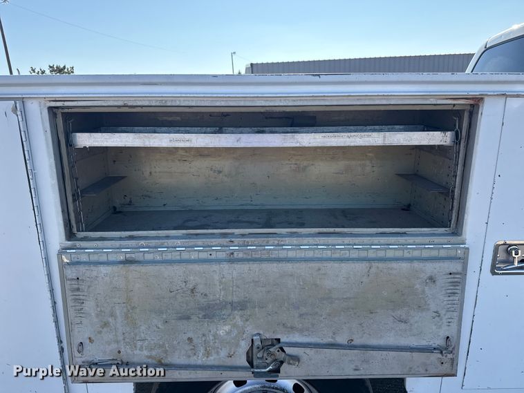 image for item EG1942 2005 Dodge Ram 3500 Crew Cab utility bed pickup truck