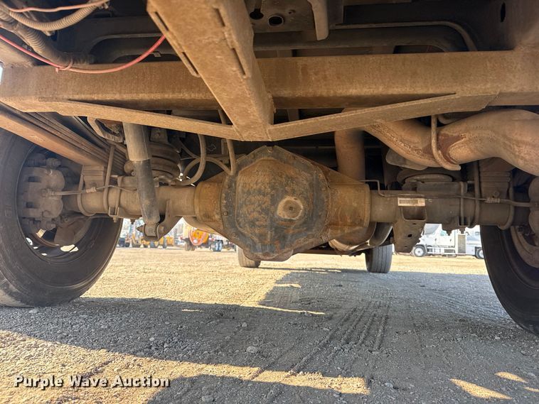 image for item EG1942 2005 Dodge Ram 3500 Crew Cab utility bed pickup truck