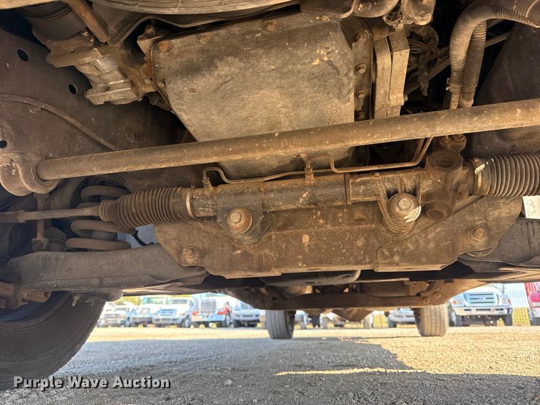 image for item EG1942 2005 Dodge Ram 3500 Crew Cab utility bed pickup truck