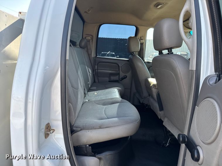 image for item EG1942 2005 Dodge Ram 3500 Crew Cab utility bed pickup truck