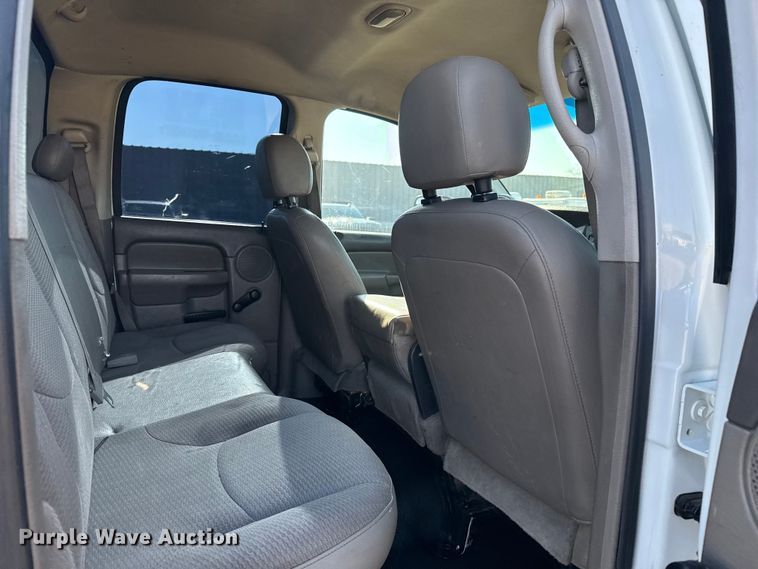 image for item EG1942 2005 Dodge Ram 3500 Crew Cab utility bed pickup truck