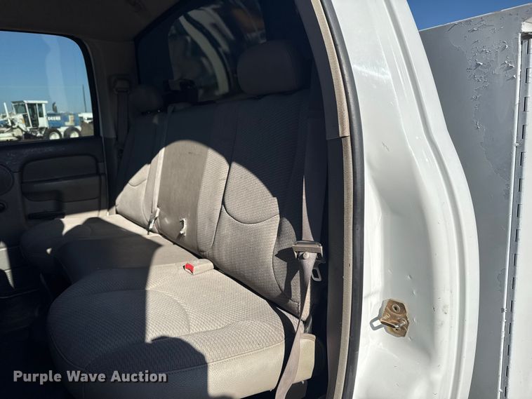 image for item EG1942 2005 Dodge Ram 3500 Crew Cab utility bed pickup truck