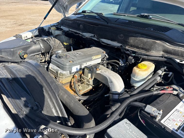 image for item EG1942 2005 Dodge Ram 3500 Crew Cab utility bed pickup truck