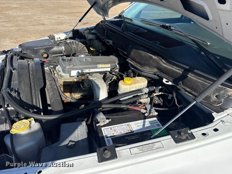 image for item EG1942 2005 Dodge Ram 3500 Crew Cab utility bed pickup truck