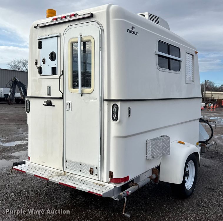 image for item EG1945 2008 Pelsue PODQET-001 fiber optic splicing trailer