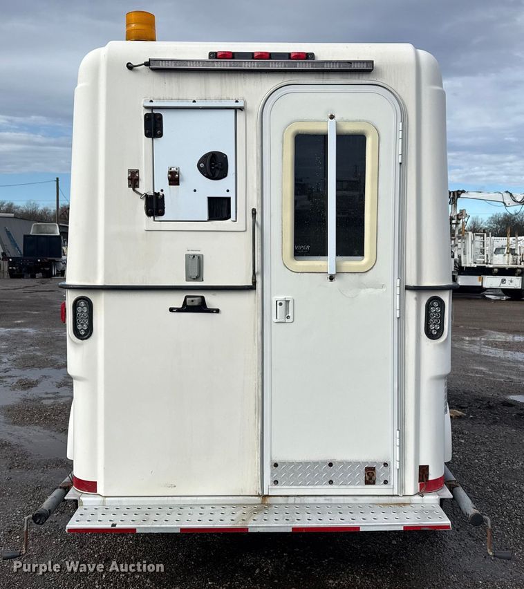 image for item EG1945 2008 Pelsue PODQET-001 fiber optic splicing trailer