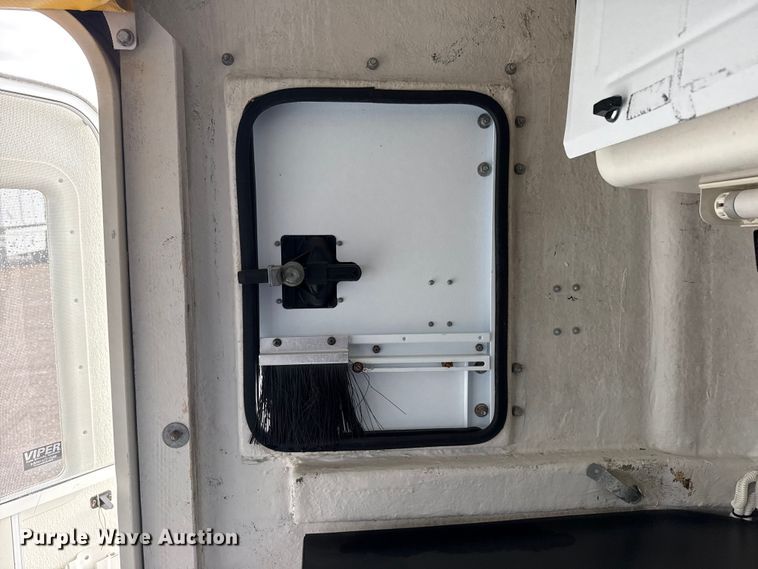 image for item EG1945 2008 Pelsue PODQET-001 fiber optic splicing trailer